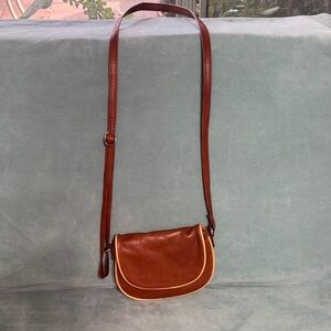 Elegant Brown Leather Crossbody Bag